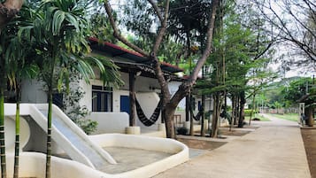 Family River View | 防敏寢具、遮光窗簾/窗簾、免費 Wi-Fi、床單