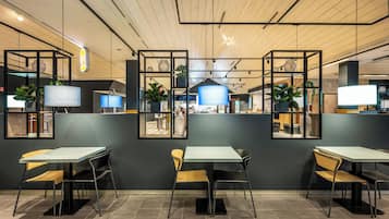 Lunch and dinner served, Regional cuisine