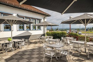 Sundeck - Hotel Kassel Ost (Lohfelden)