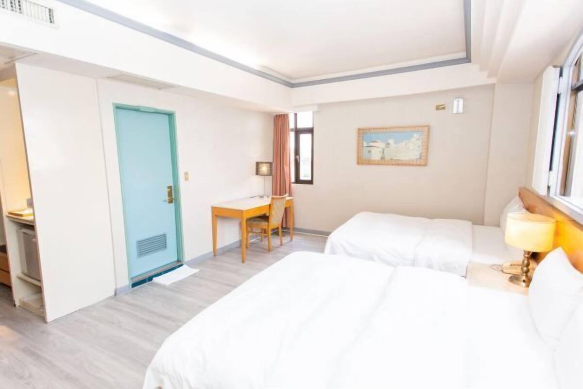 Decoración individual, mobiliario individual, escritorio