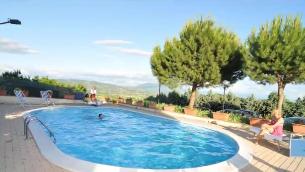 Unclassified image, 1 of 31, button - Agriturismo La Ginestrella (Perugia)