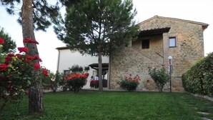 Unclassified image, 4 of 31, button - Agriturismo La Ginestrella (Perugia)