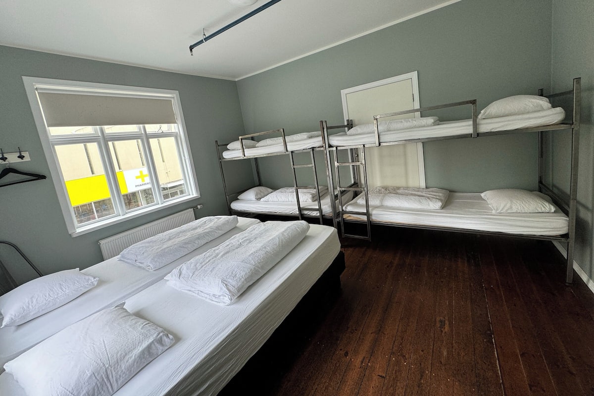 Family Room (6-Beds) | 免費 Wi-Fi、床單