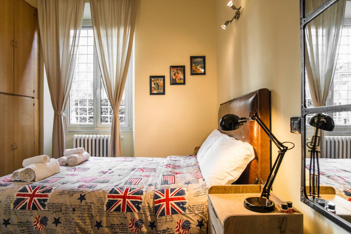 Basic Double Room | Premium bedding, iron/ironing board, cots/infant beds, rollaway beds