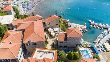 Privat strand i nÀrheten, parasoller och strandhanddukar