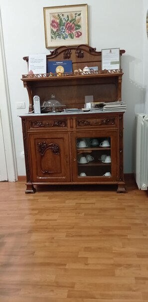 Interior detail - Casa Cristina (Syracuse)