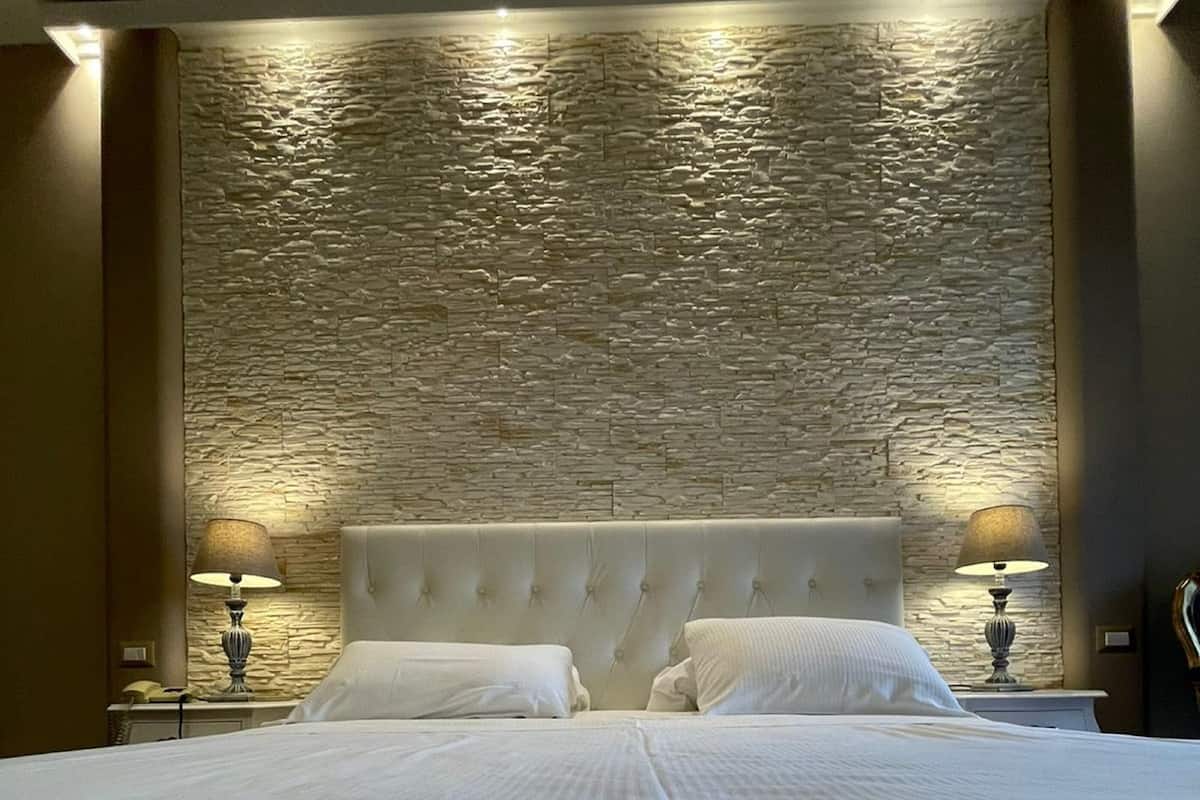 Junior Suite | 意大利 Frette 床單、高級寢具、羽絨被、特厚豪華床墊