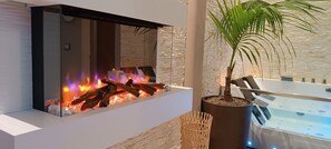 奢华套房 | 意大利 Frette 床单、高档床上用品、羽绒被、加厚床垫