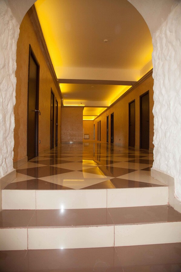 Hallway - Hotel Pushkin (Pskov)