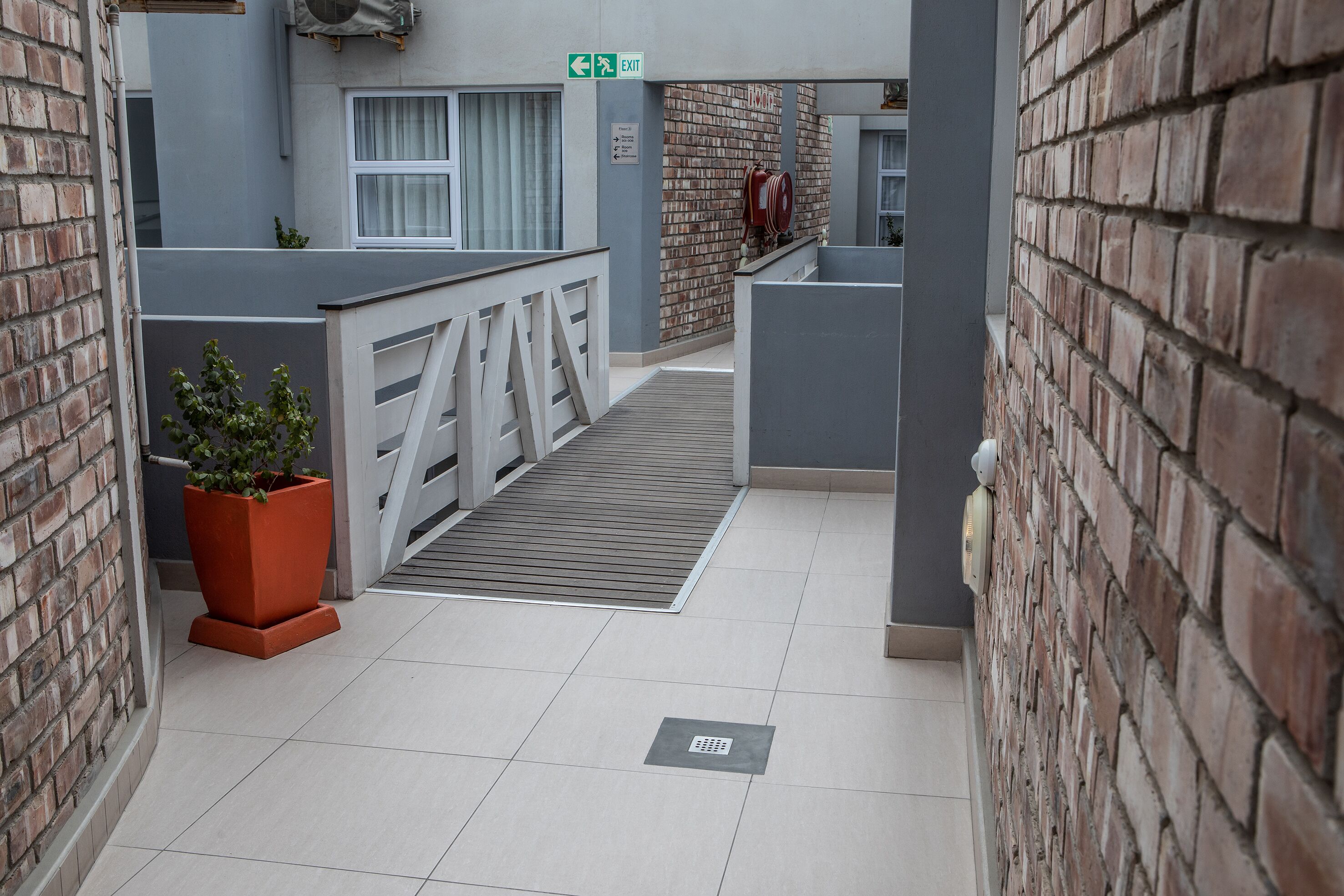 standard double room | courtyard view