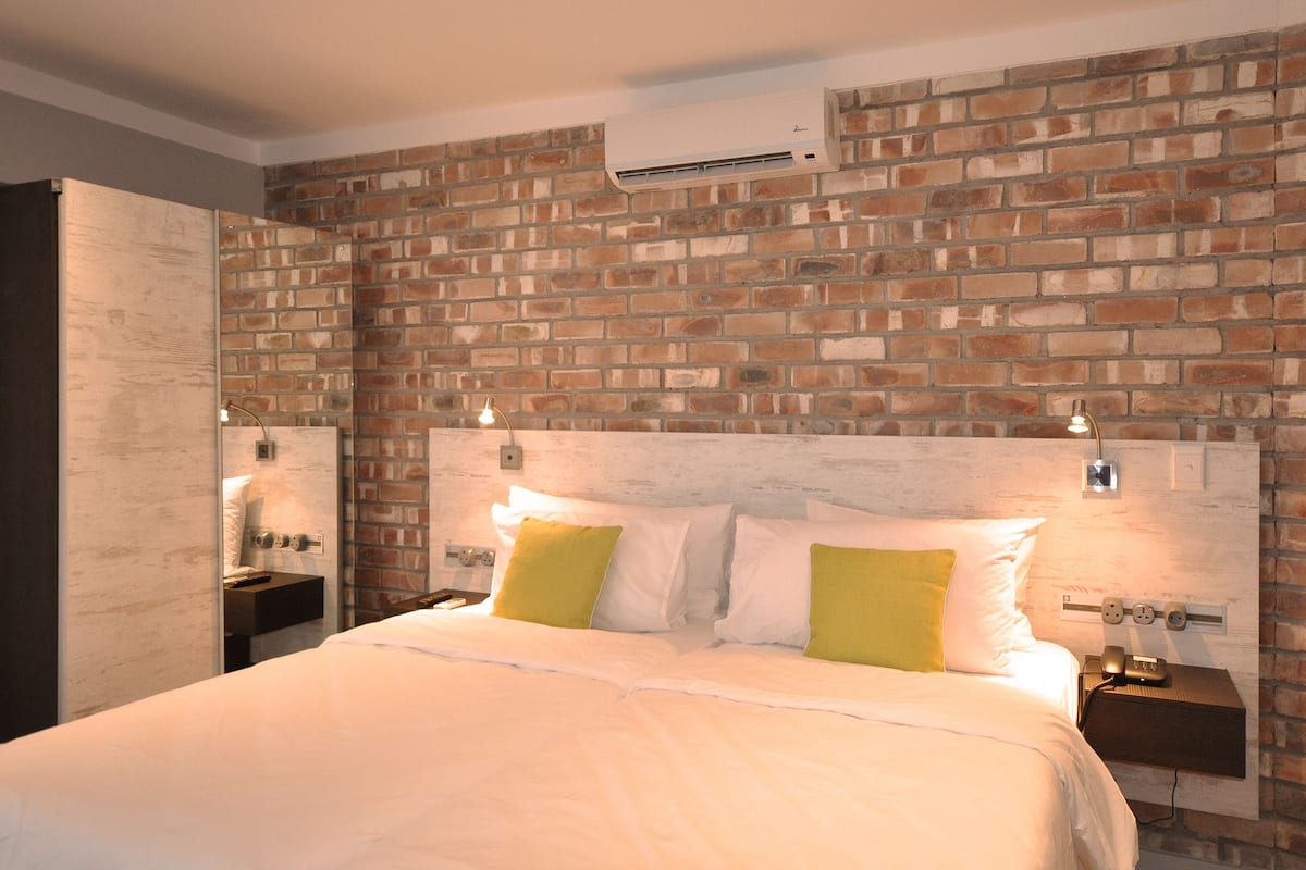 comfort twin room | minibar, in-room safe, desk, blackout curtains