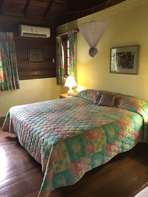 Signature Villa, 1 King Bed, Kitchen, Garden View