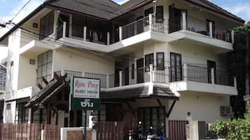 Fyrir utan