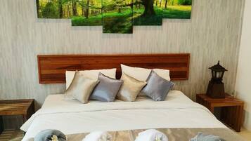 Superior Room, Pool View | Minibar, in-room safe, desk, blackout drapes