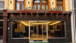 Front of property - Milano Hotel & Spa (Istanbul)