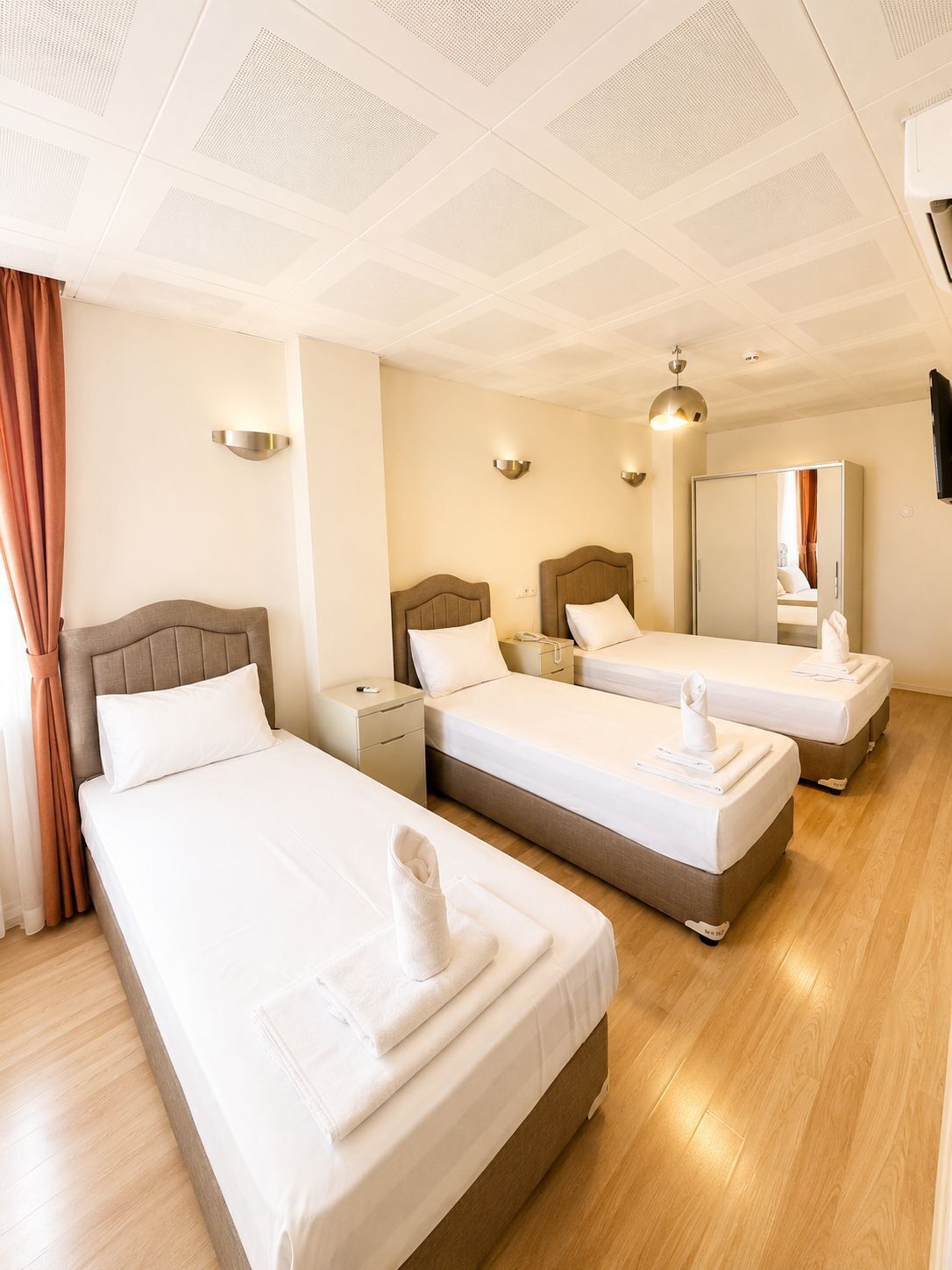 Comfort Quadruple Room