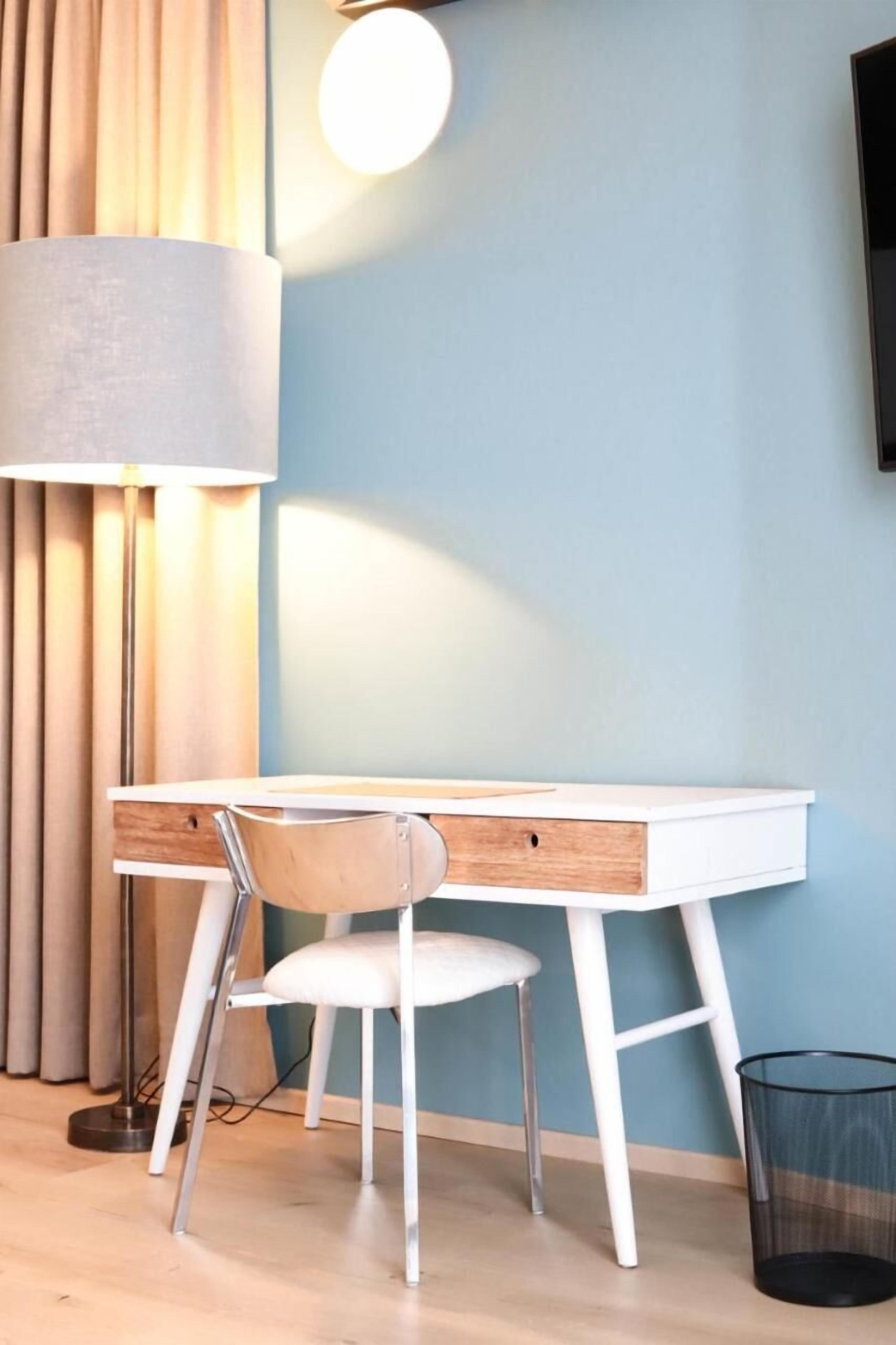 1 bedroom, premium bedding, in-room safe, desk