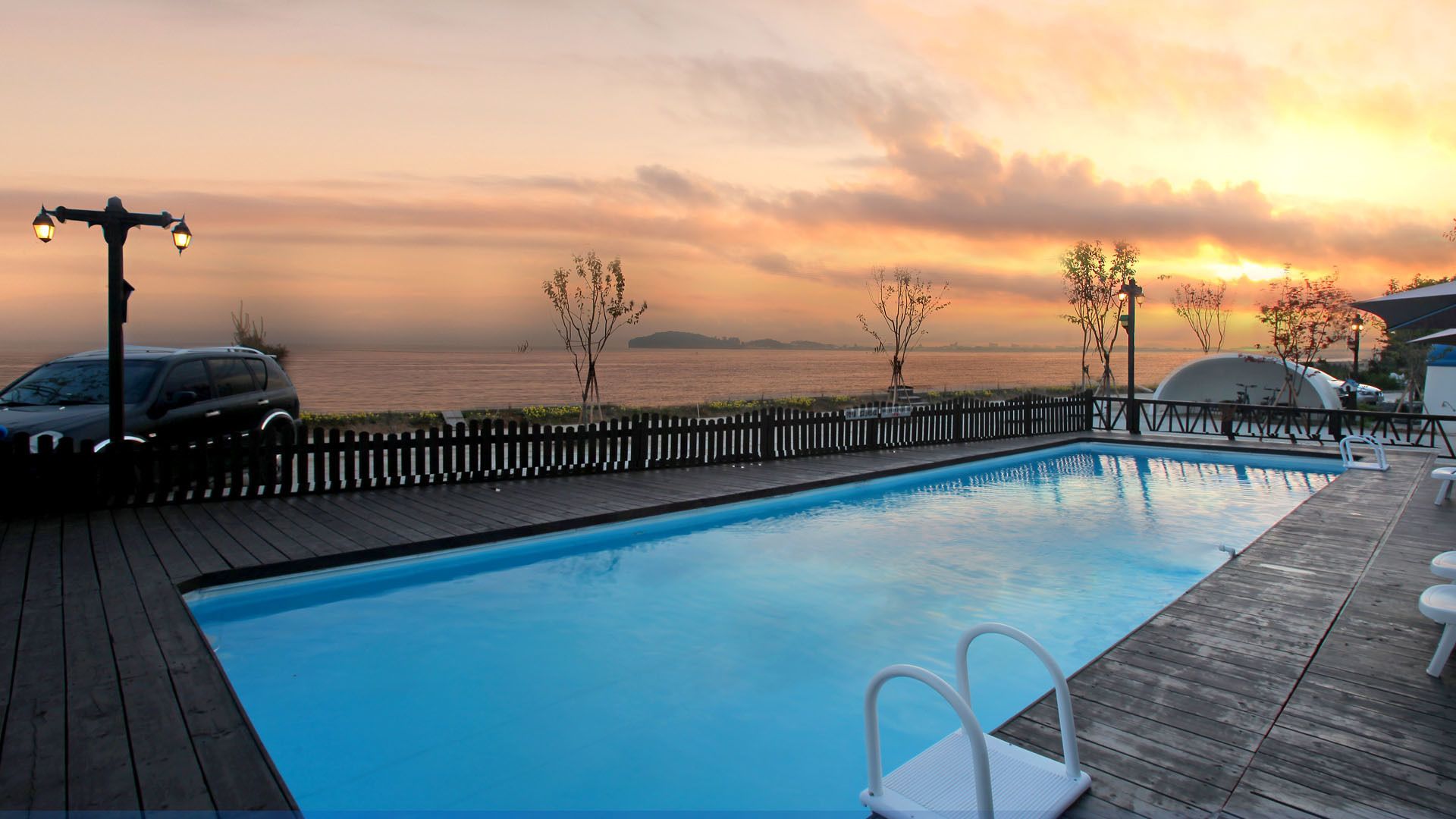 Seasonal outdoor pool