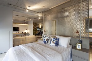 Desk, iron/ironing board, free WiFi