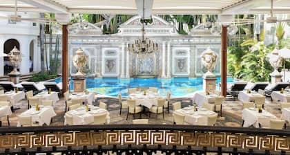 The Villa Casa Casuarina