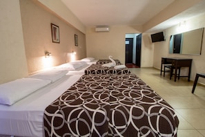 Triple Room | Premium bedding, desk