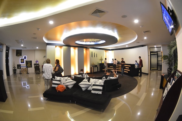 Lobby sitting area - Avenue 64 Hotel (Yangon)
