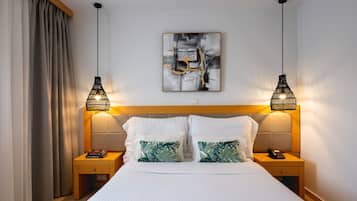 Suite with Side Sea View