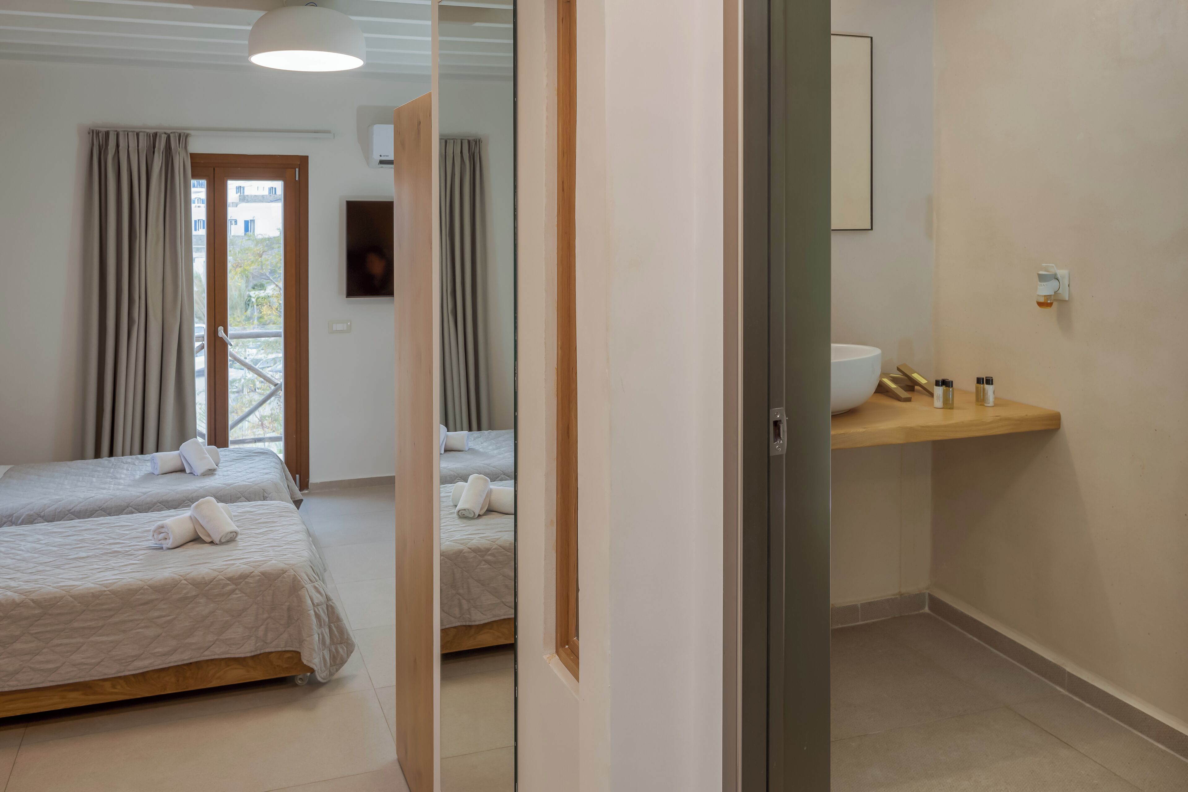 Chambres insonorisées, accès Internet