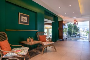 บริเวณนั่งเล่นที่ล็อบบี้