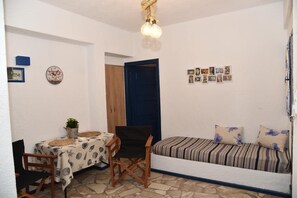 Interior - Alexandros (SISSI)
