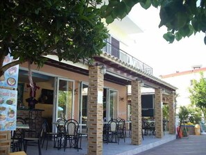 Unclassified image, 4 of 57, button - Makis Louvlis Luxury Apartments (Corfu)