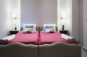 Room - Makis Louvlis Luxury Apartments (Corfu)