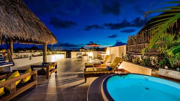 Premium Condo, 3 Bedrooms (Villas Kaxx) | Terrace/patio