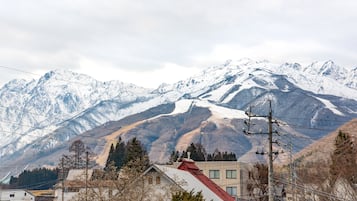 Standard Triple Room, Mountain View (Pets are NOT allowed), Non Smoking | Desk