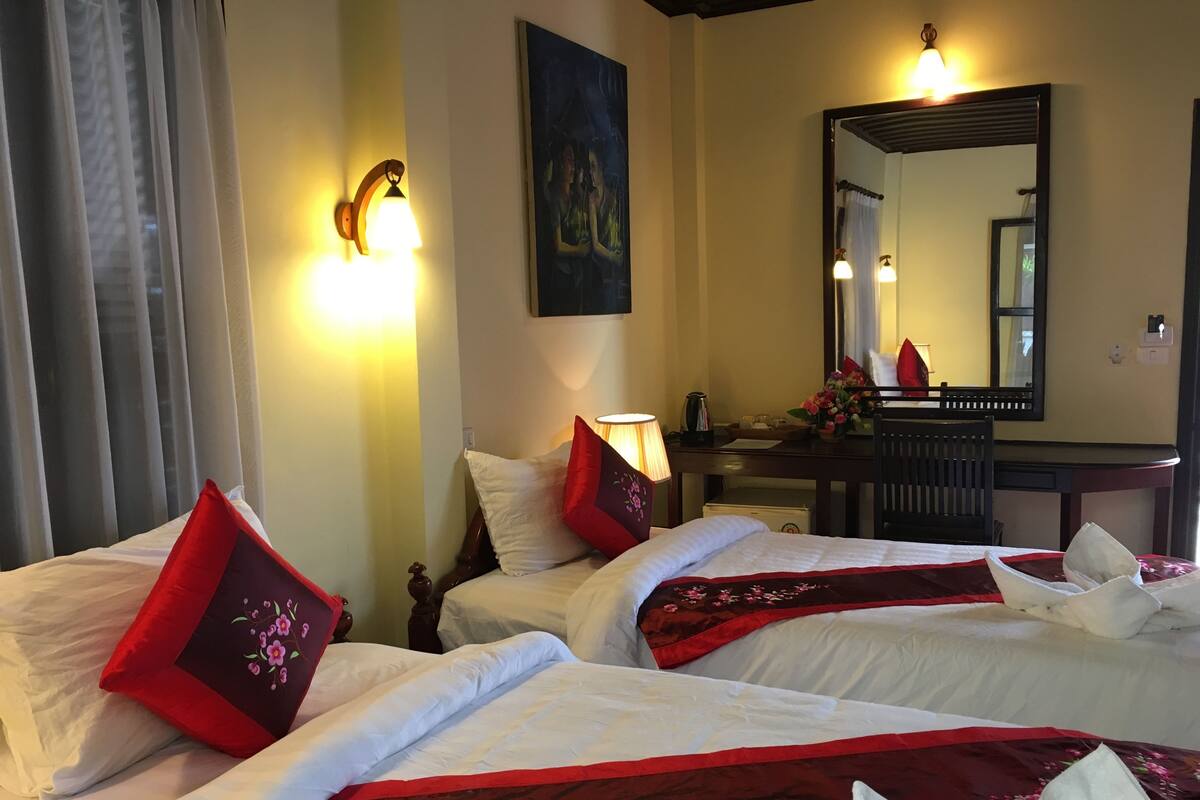 Deluxe Double Room | Bar mini, meja, Wi-fi percuma 