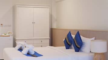 Hypo-allergenic bedding, free WiFi, bed sheets