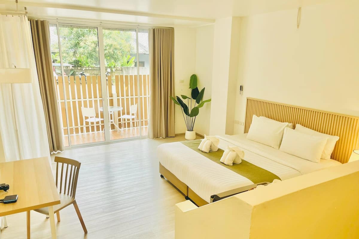 Ground Floor Double Room | Hypo-allergenic bedding, free WiFi, bed sheets