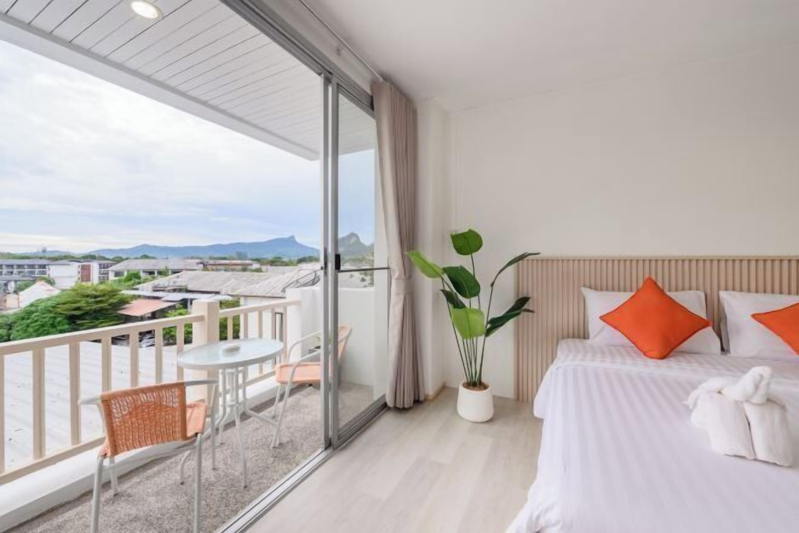 Premium bedding, desk, laptop workspace, free WiFi