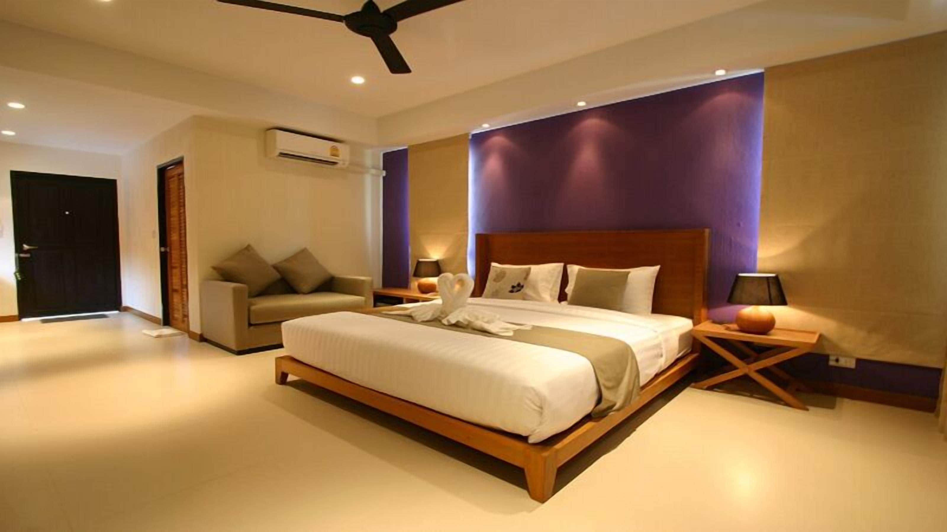 superior villa, 1 double bed | minibar, in-room safe, desk, blackout curtains