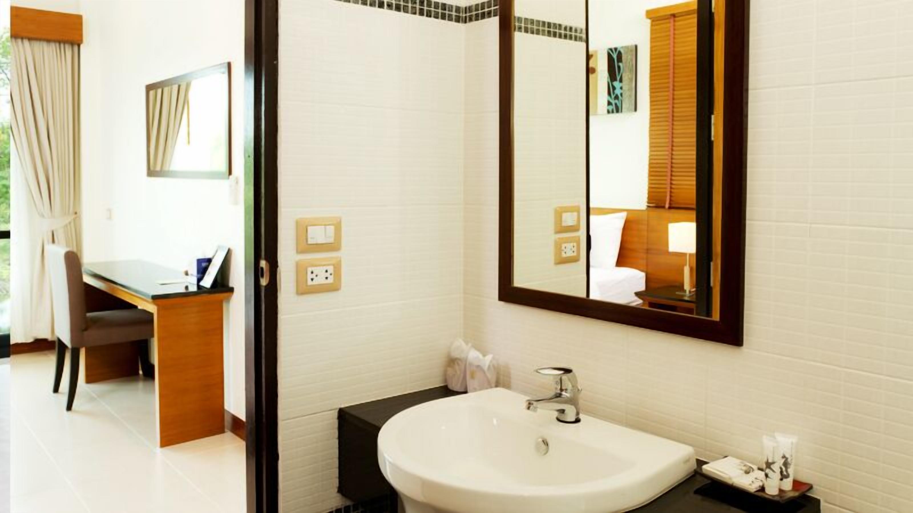 deluxe villa, 1 double bed | bathroom sink