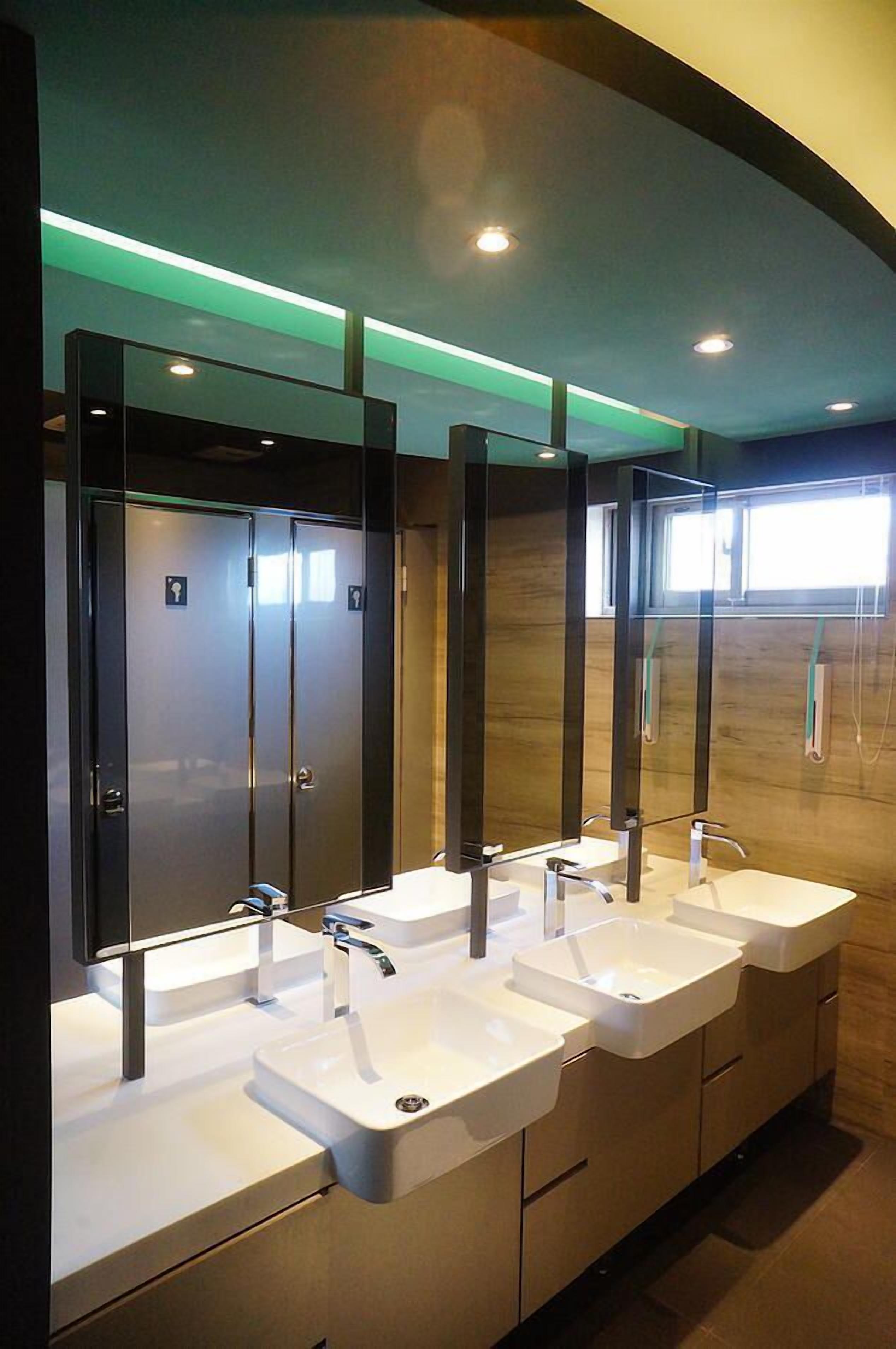 Phòng tắm