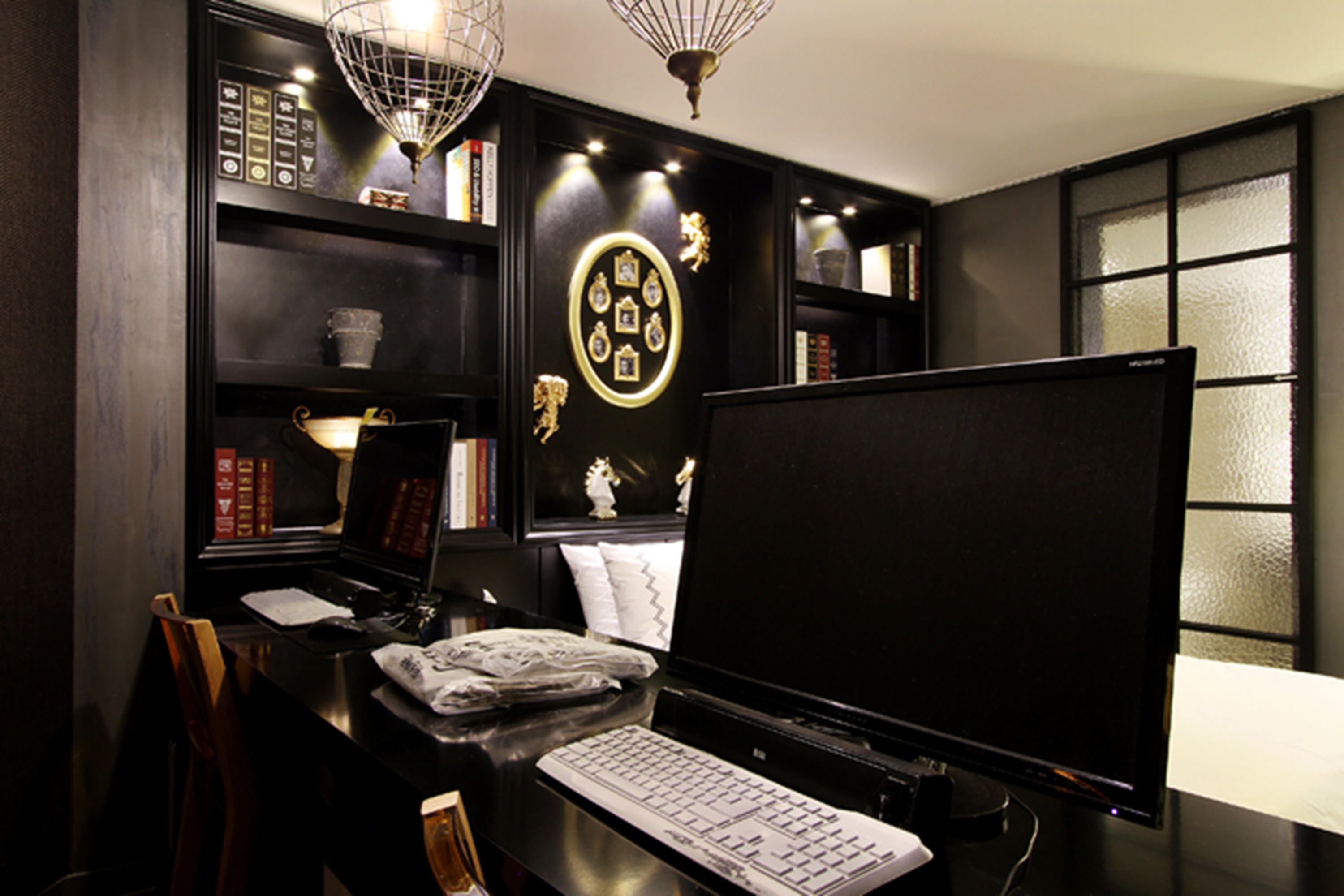 suite | room amenity