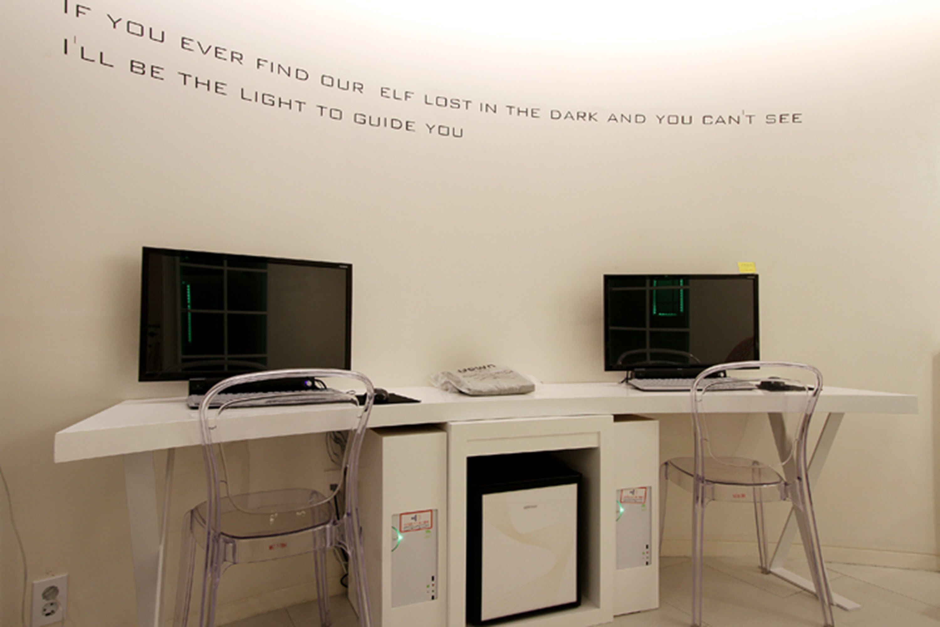 suite | room amenity