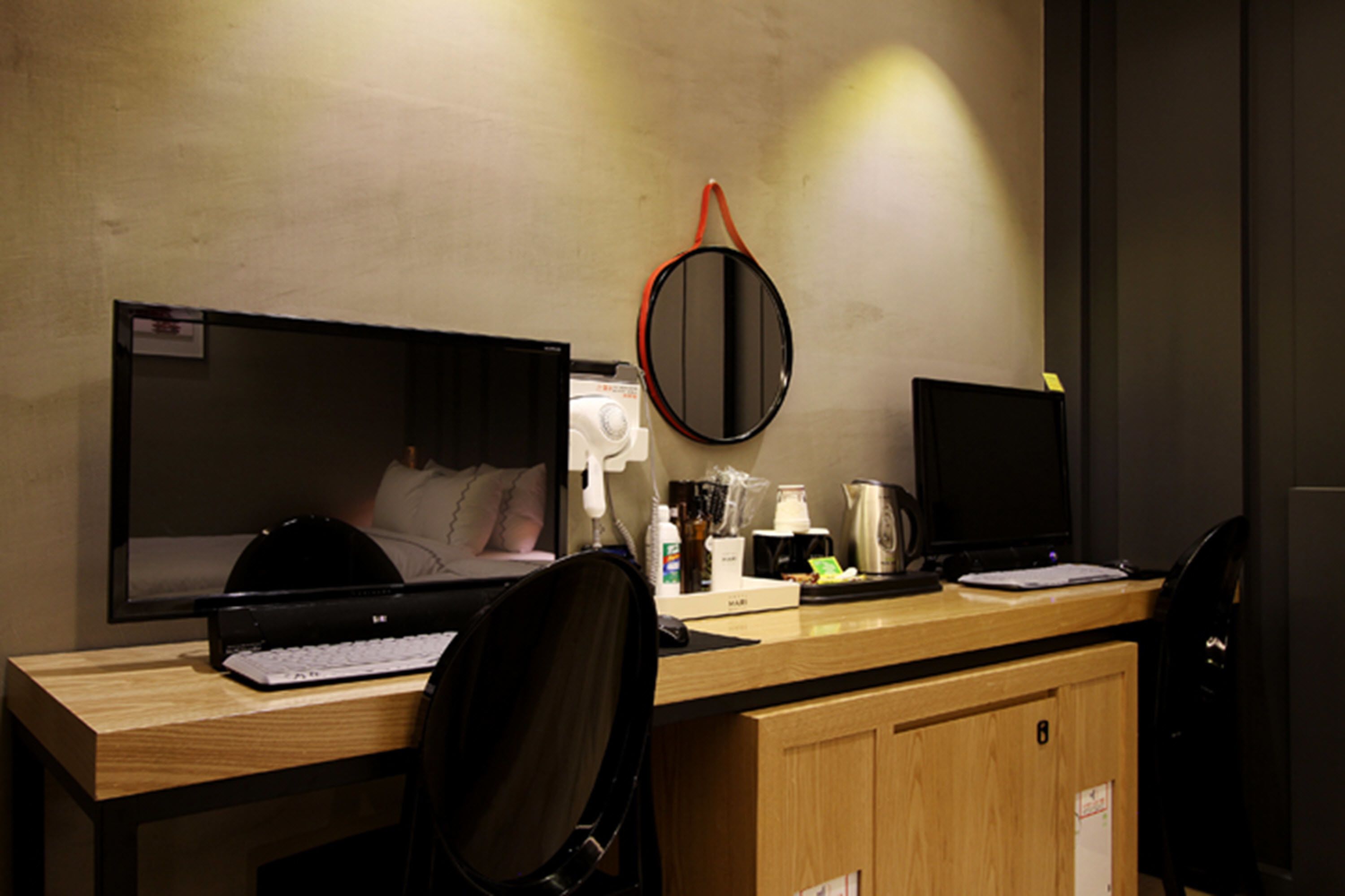 premium twin room | room amenity