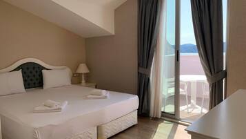 1 bedroom, in-room safe, desk, laptop workspace