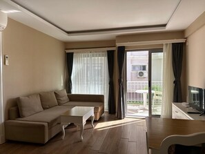 In-room safe, desk, laptop workspace, soundproofing - Defne Beach Makri (Fethiye)