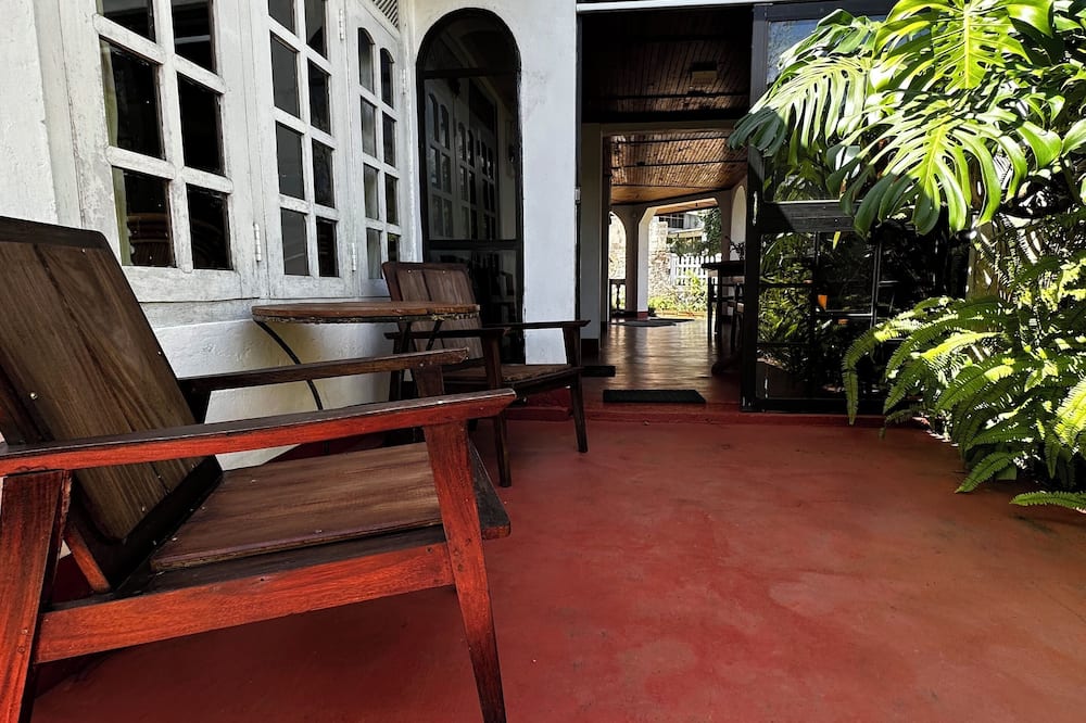 Andrews Hostel