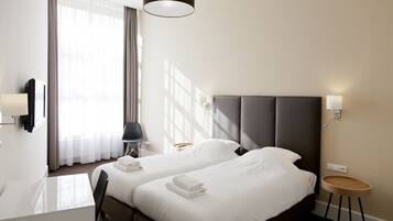 Standard Twin Room | Premium bedding, desk, soundproofing, cots/infant beds
