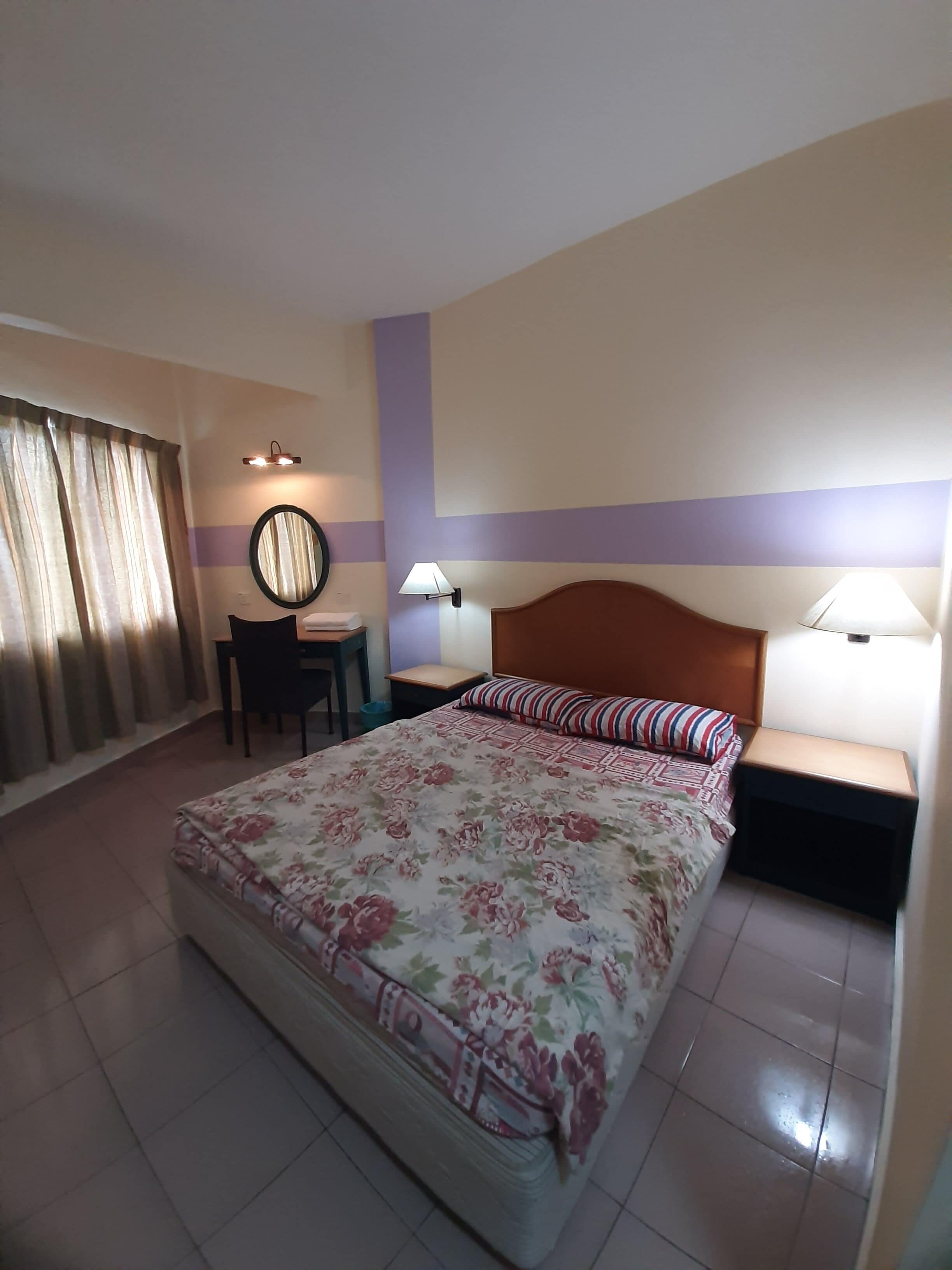 Huoneisto, 2 makuuhuonetta, merinäköala | Työpöytä