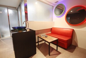 Familiekamer | Een bureau, geluiddichte muren, gratis wifi